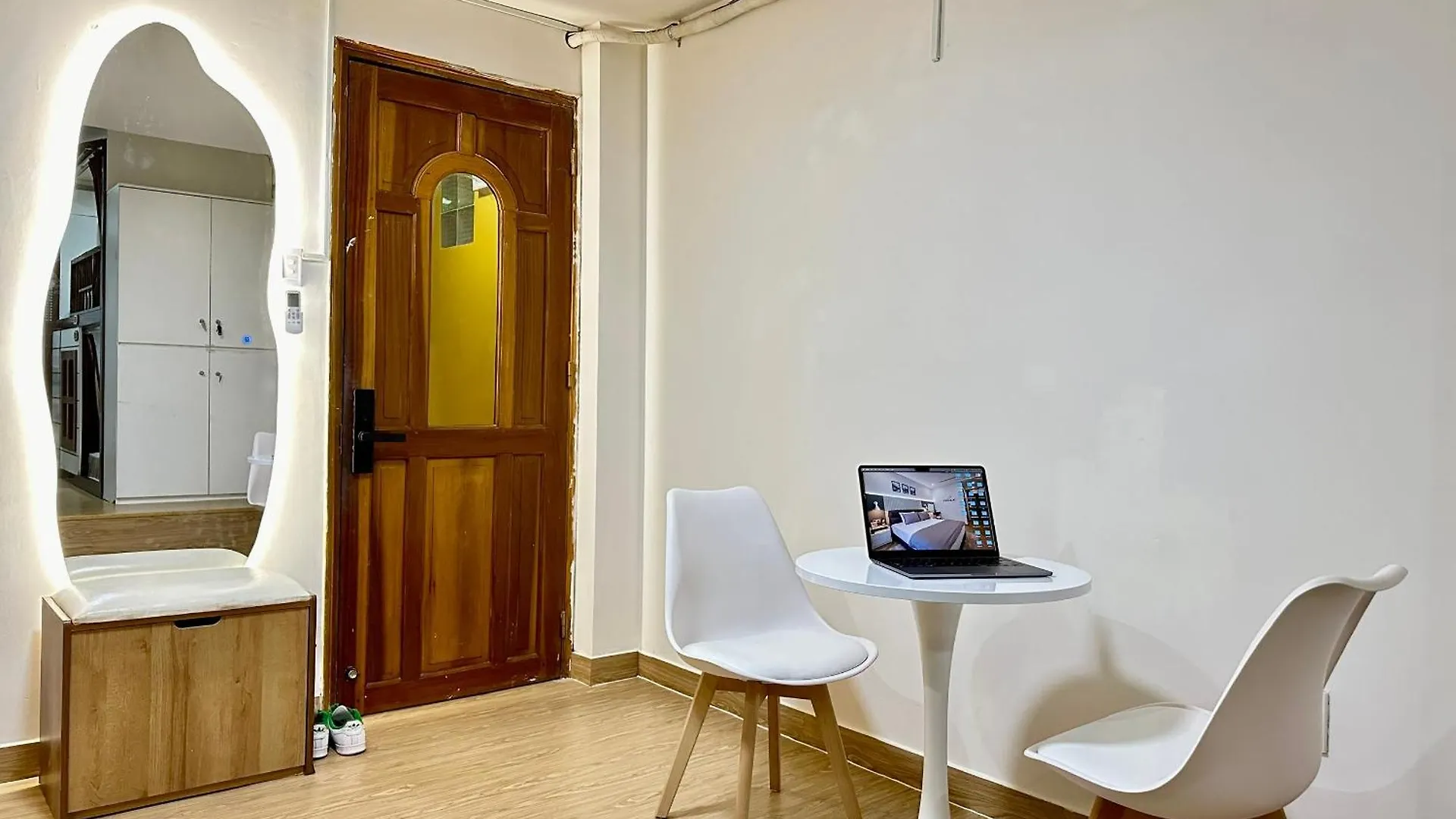 Dorms Bui Vien - Walking Street Apartment Ho Chi Minh City