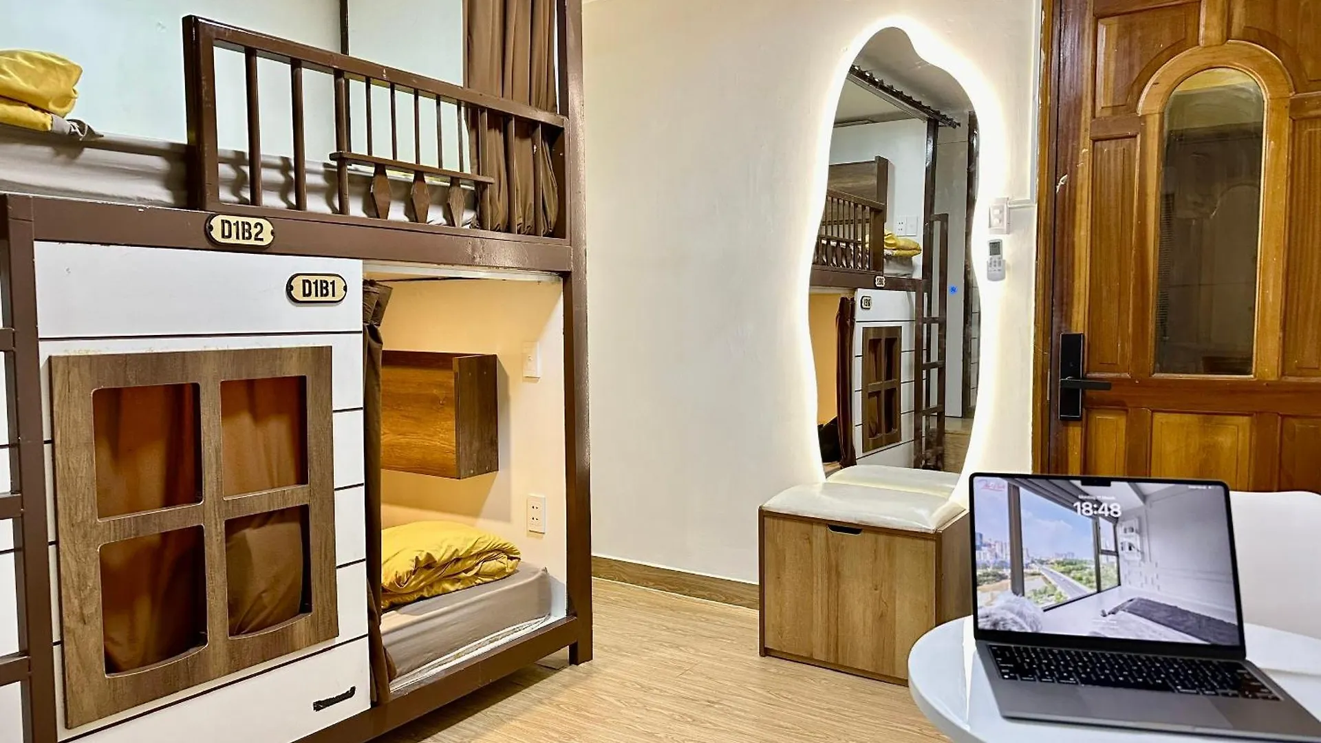 Dorms Bui Vien - Walking Street Apartment Ho Chi Minh City