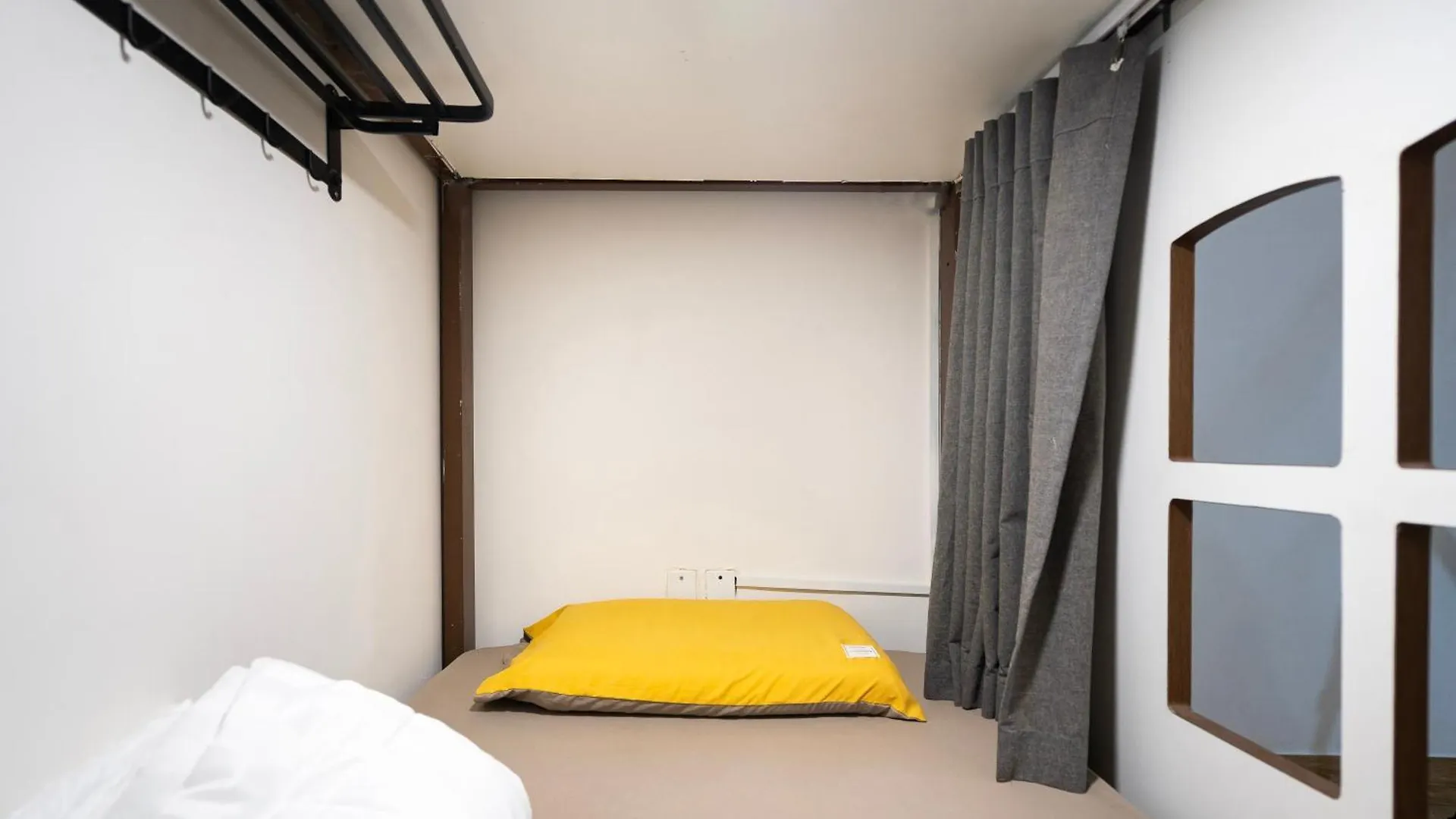 Dorms Bui Vien - Walking Street Apartment Ho Chi Minh City 0*,