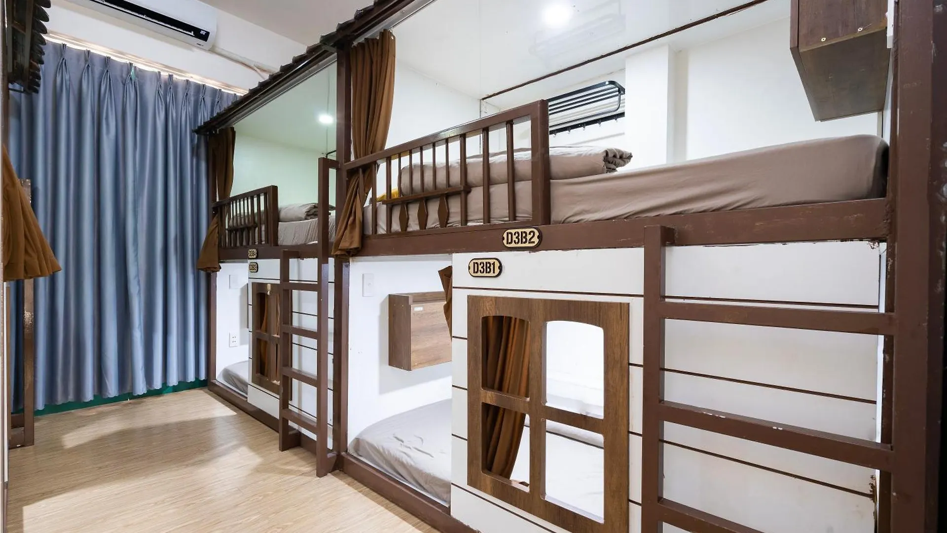Dorms Bui Vien - Walking Street Apartment Ho Chi Minh City