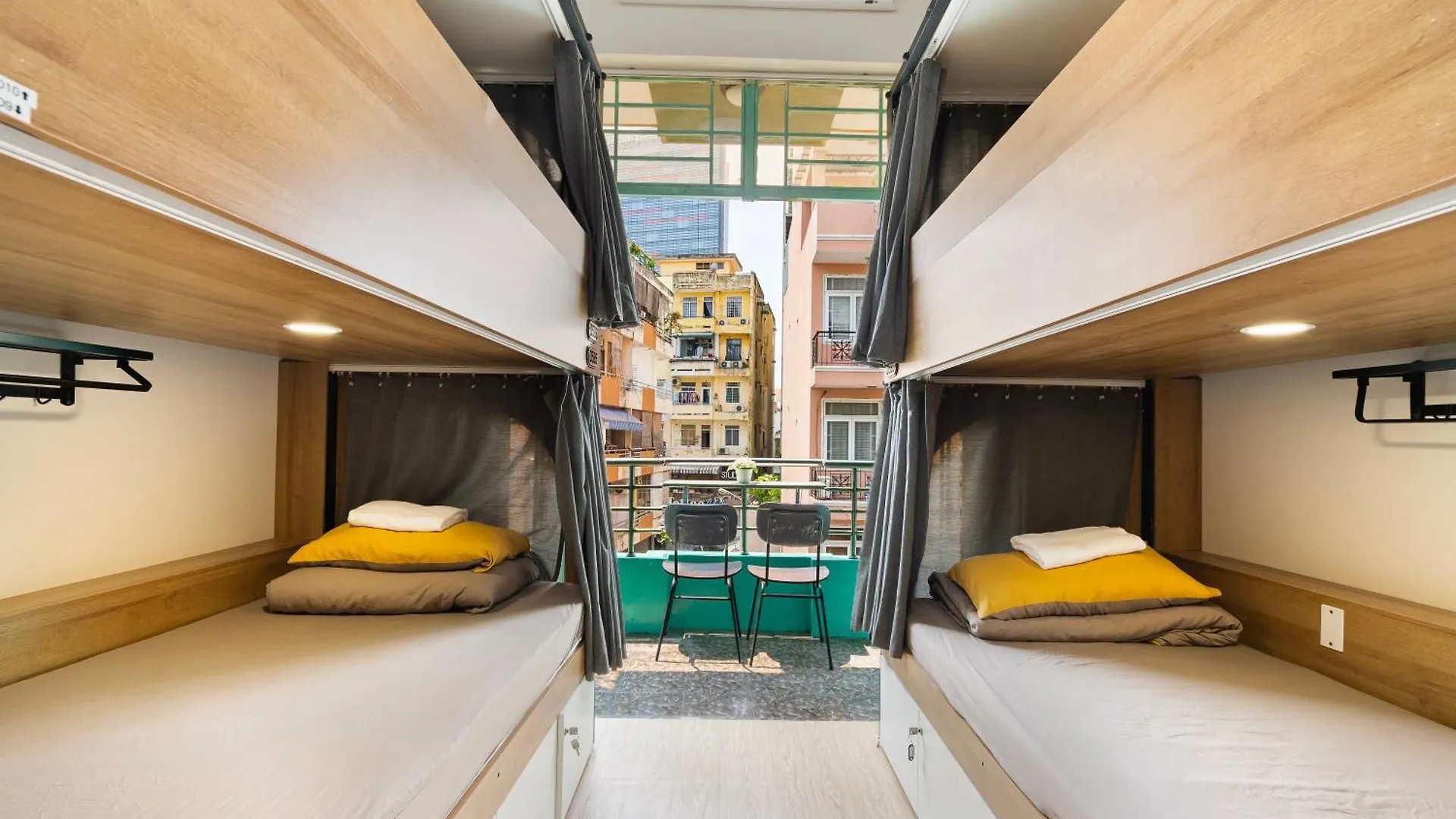 Dorms Bui Vien - Walking Street Apartment Ho Chi Minh City