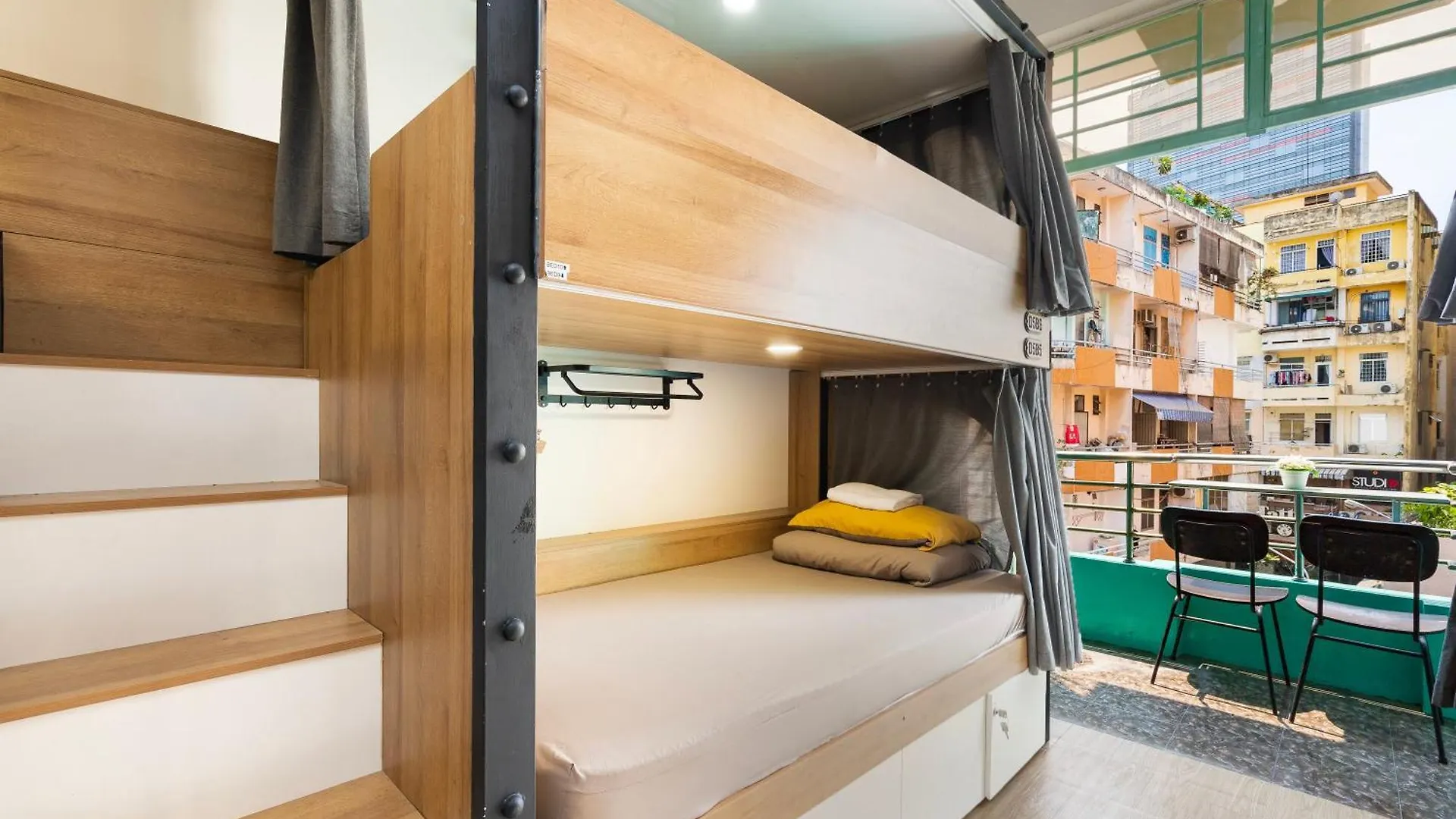 Dorms Bui Vien - Walking Street Apartment Ho Chi Minh City